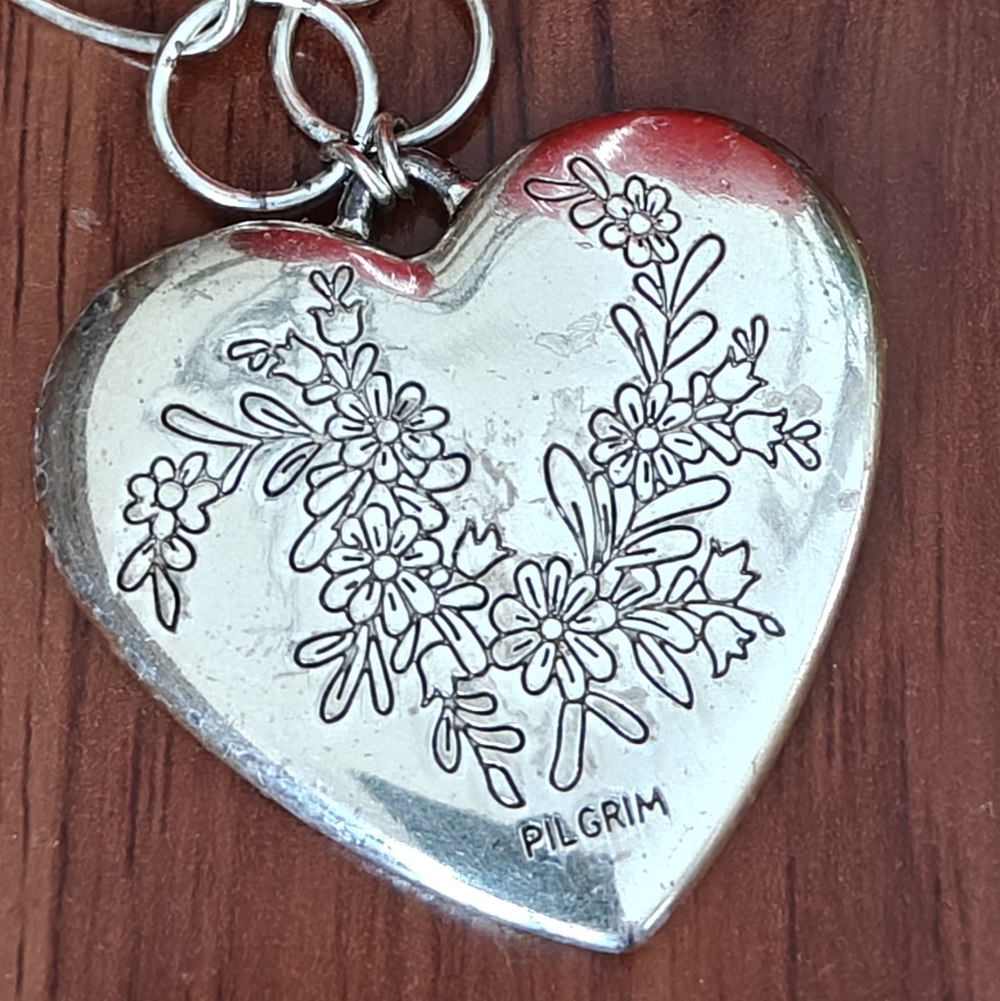 Danish Design Pilgrim Large Two Sided Heart Pendant Necklace Silver Tone - Picture 4 of 15